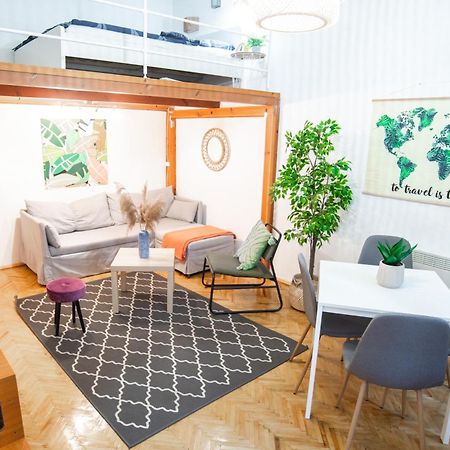 Lovely Apartment In Erzsebetvaros A57 Budapeşte Dış mekan fotoğraf